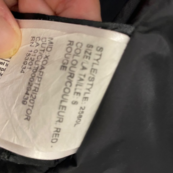 Canada Goose Red Ski & Snow Jacket - Picture 8 of 16